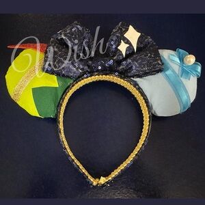 Custom Peter Pan & Wendy Darling Minnie Mouse Ears - Never Worn ✨